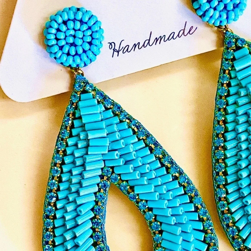 🌟 HOST PICK 🌟 Like New Anthropologie Deepa Gurnani Turquoise Hoop Chande… - Picture 12 of 15